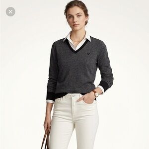 American Eagle V-Neck Charcoal Gray & Black Sweater Size XL Cotton